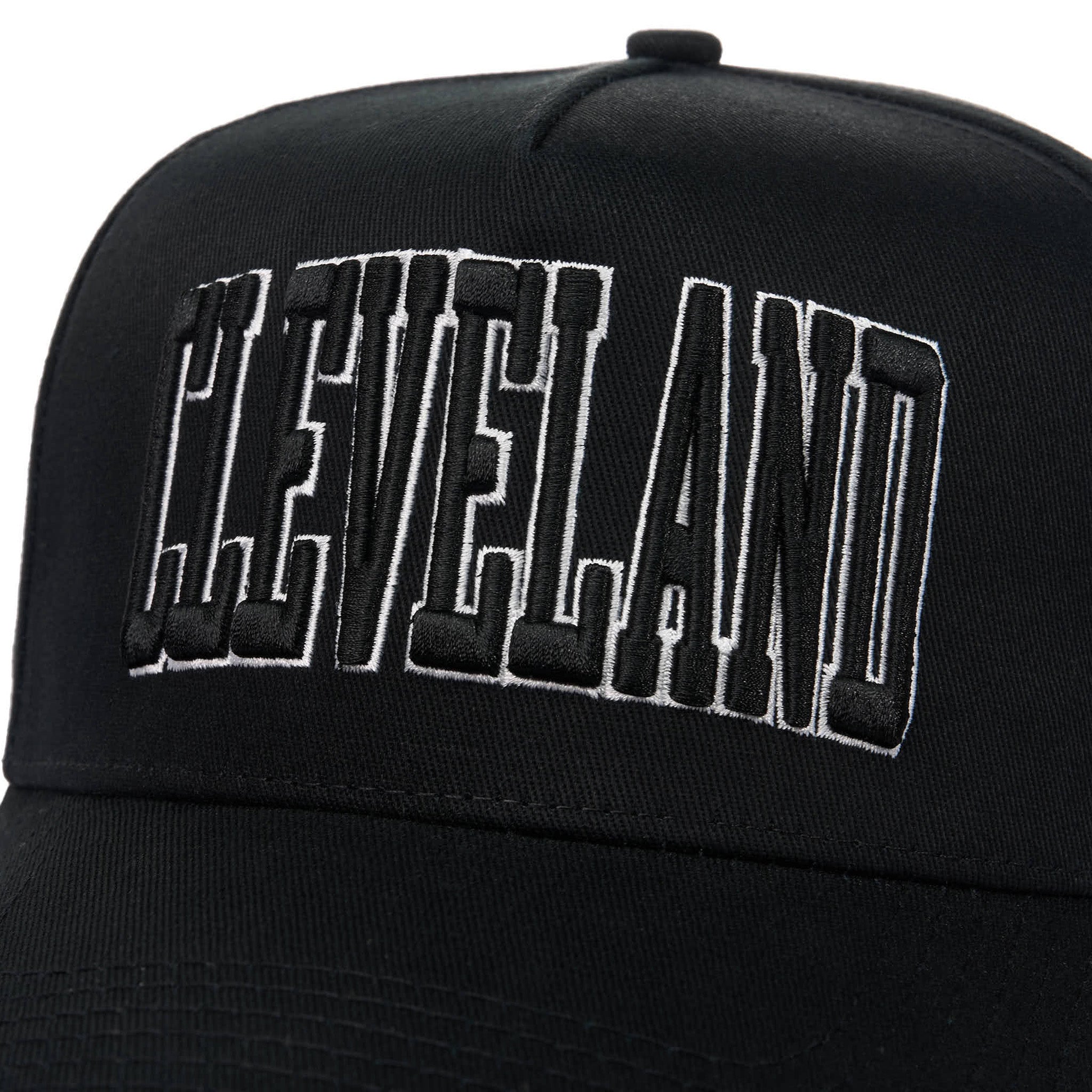 CLEVELAND ARCH - BLACK