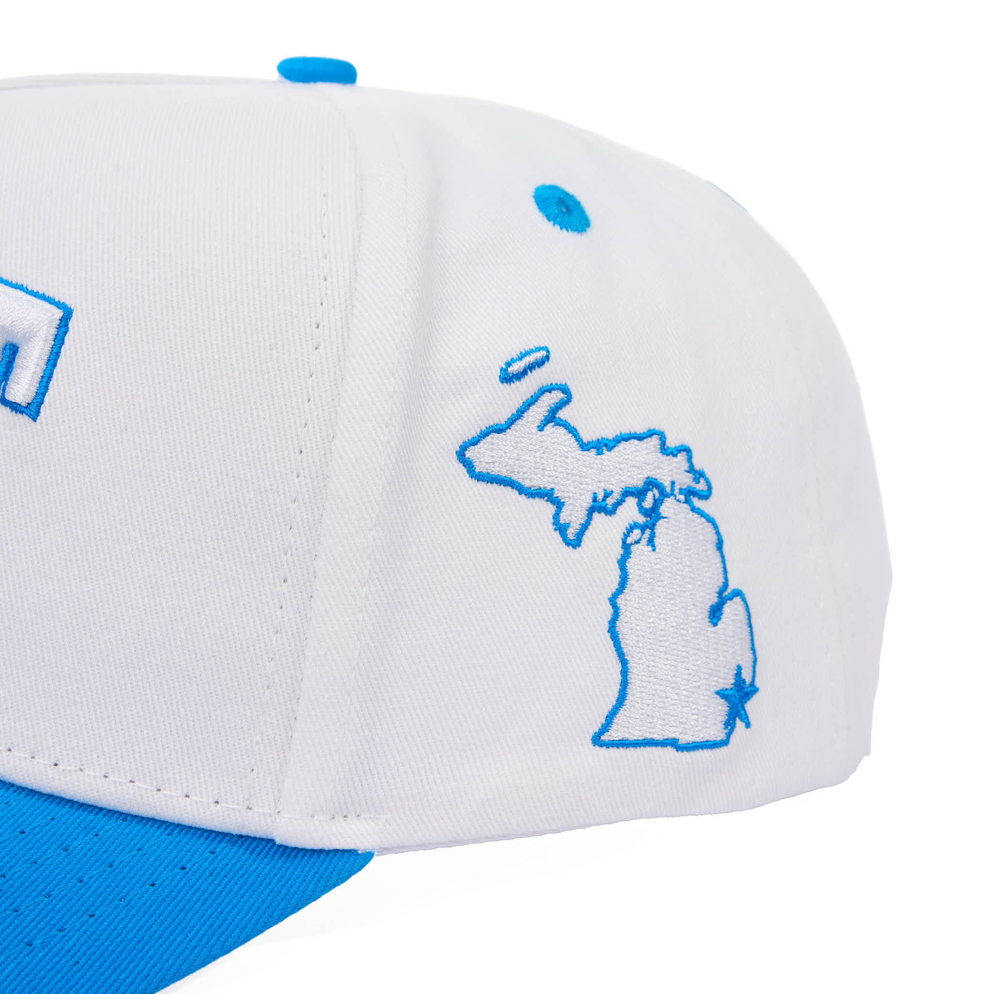 White and blue cap with a blue outline of a state on a white background