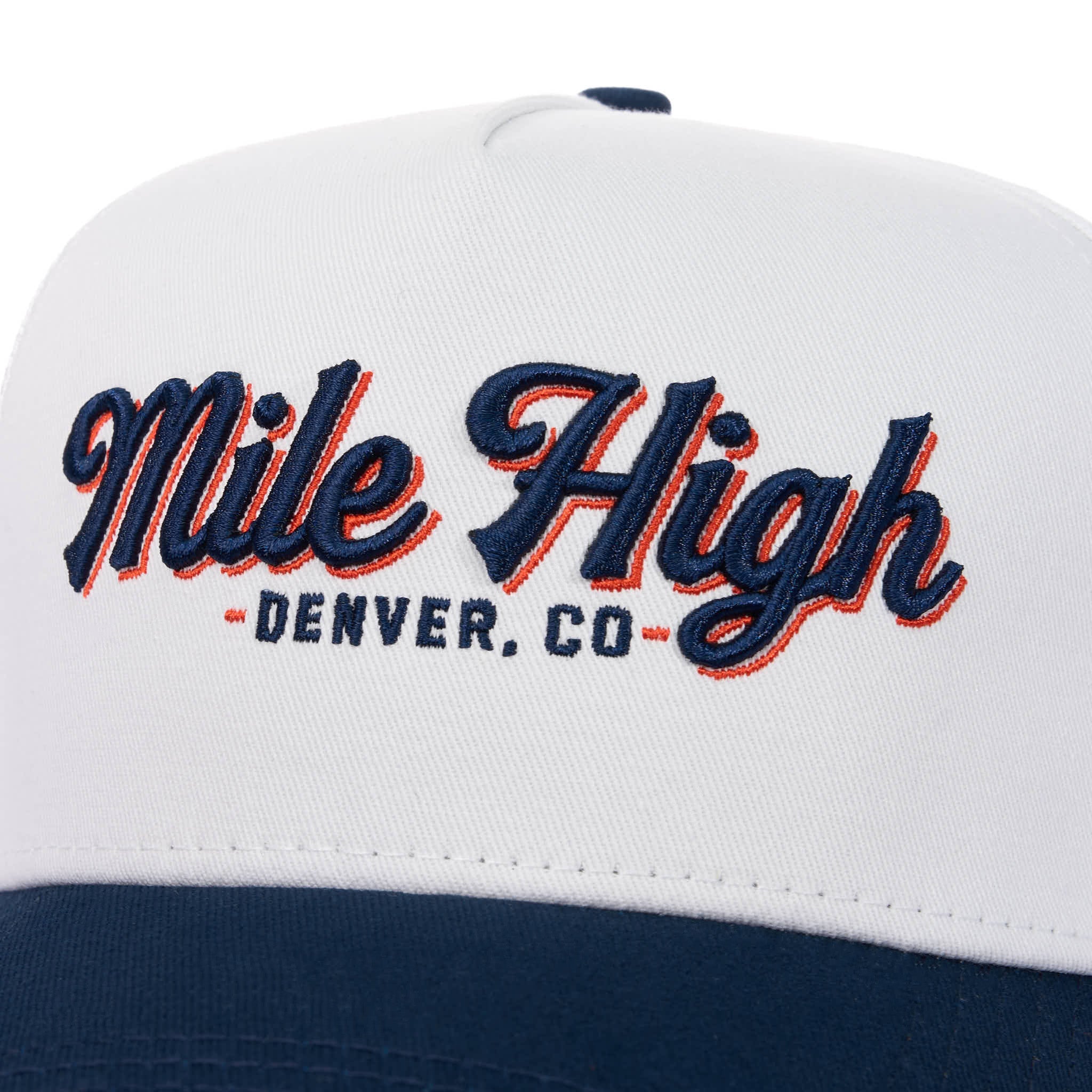 MILE HIGH SCRIPT - WHITE/NAVY