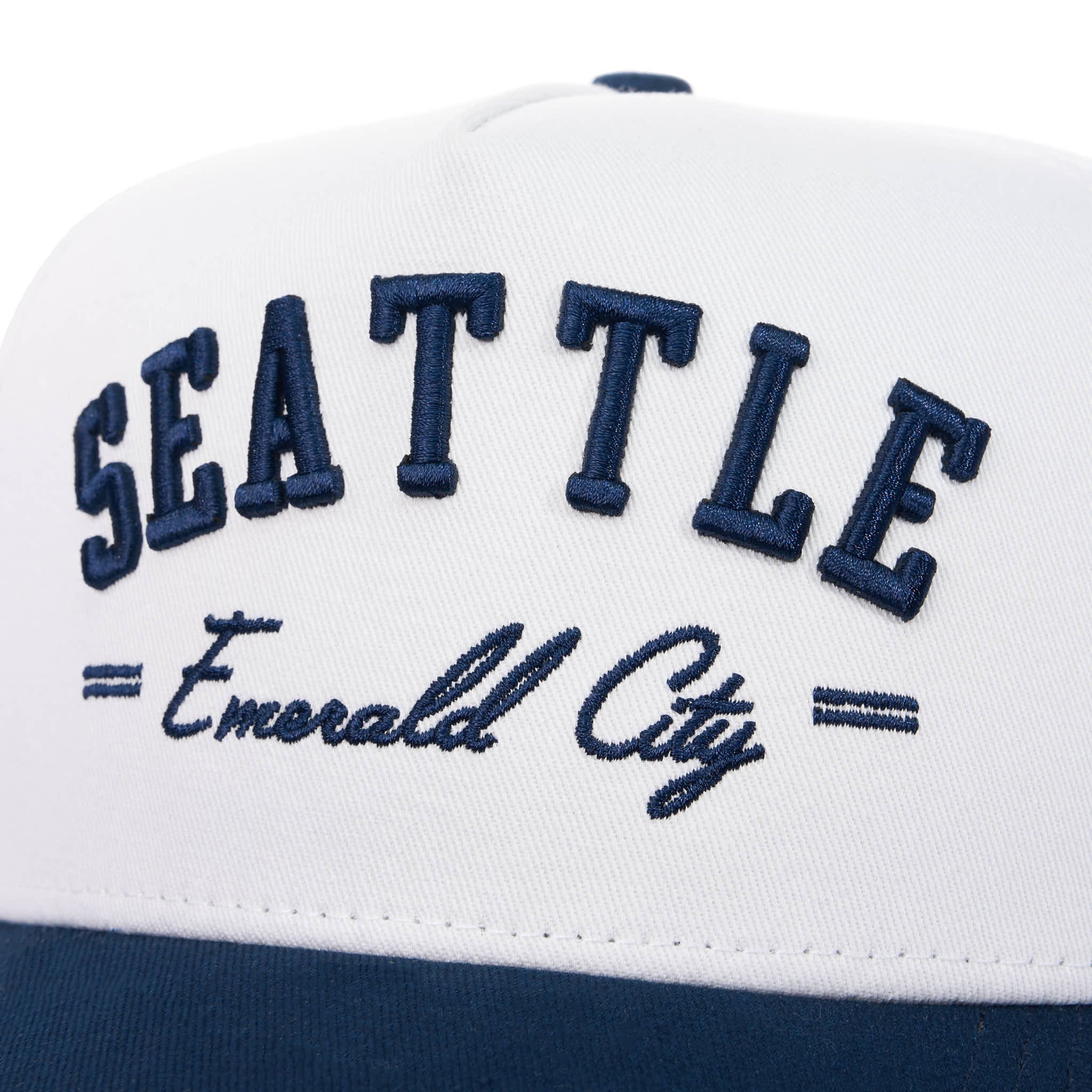 SEATTLE EMERALD CITY - WHITE/NAVY